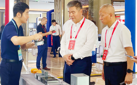 萬賓科技智能監(jiān)測儀器，亮相2023首屆城市生命線安全與發(fā)展大會(圖9)